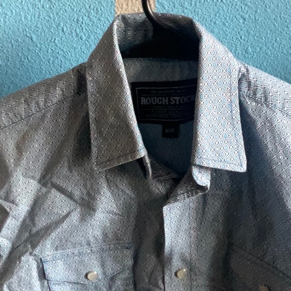Leaning out my son’s closet